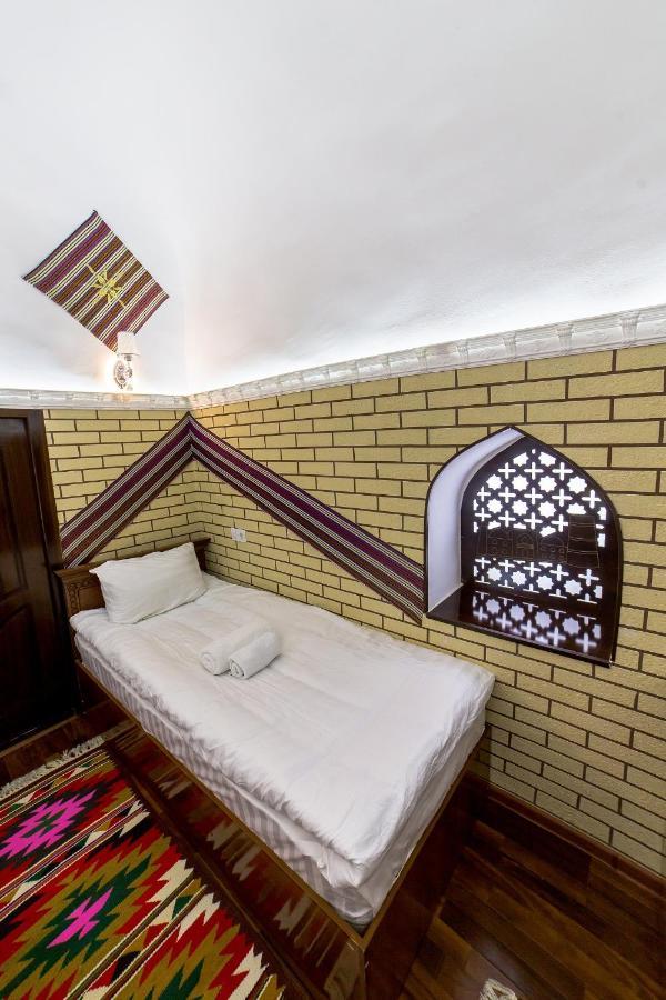 Feruzkhan Hotel - Madrassah Mohammed Rakhim Khan 1871 Khiva Luaran gambar