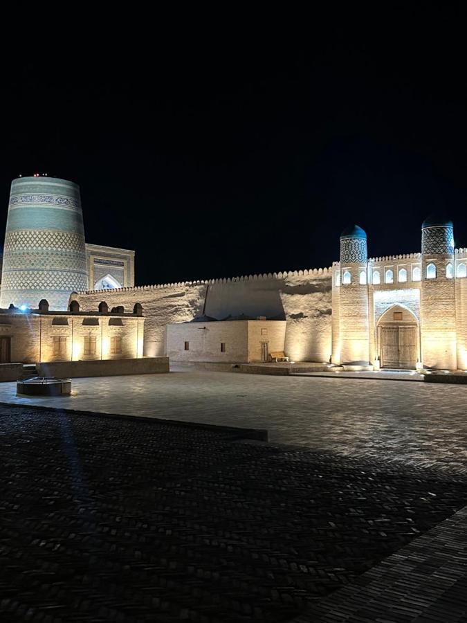 Feruzkhan Hotel - Madrassah Mohammed Rakhim Khan 1871 Khiva Luaran gambar